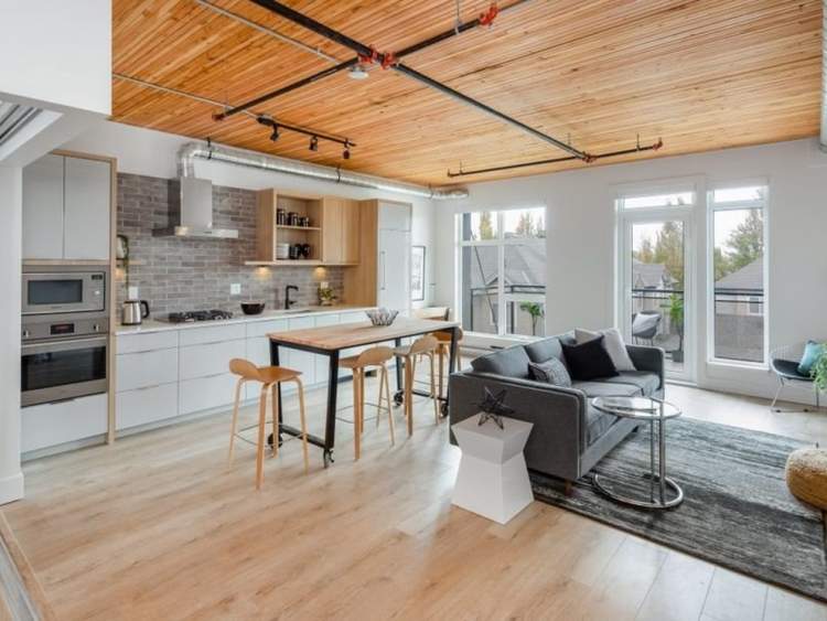 A collection of 28 Burnaby Heights condos inspired by the iconic loft homes of New York City.
