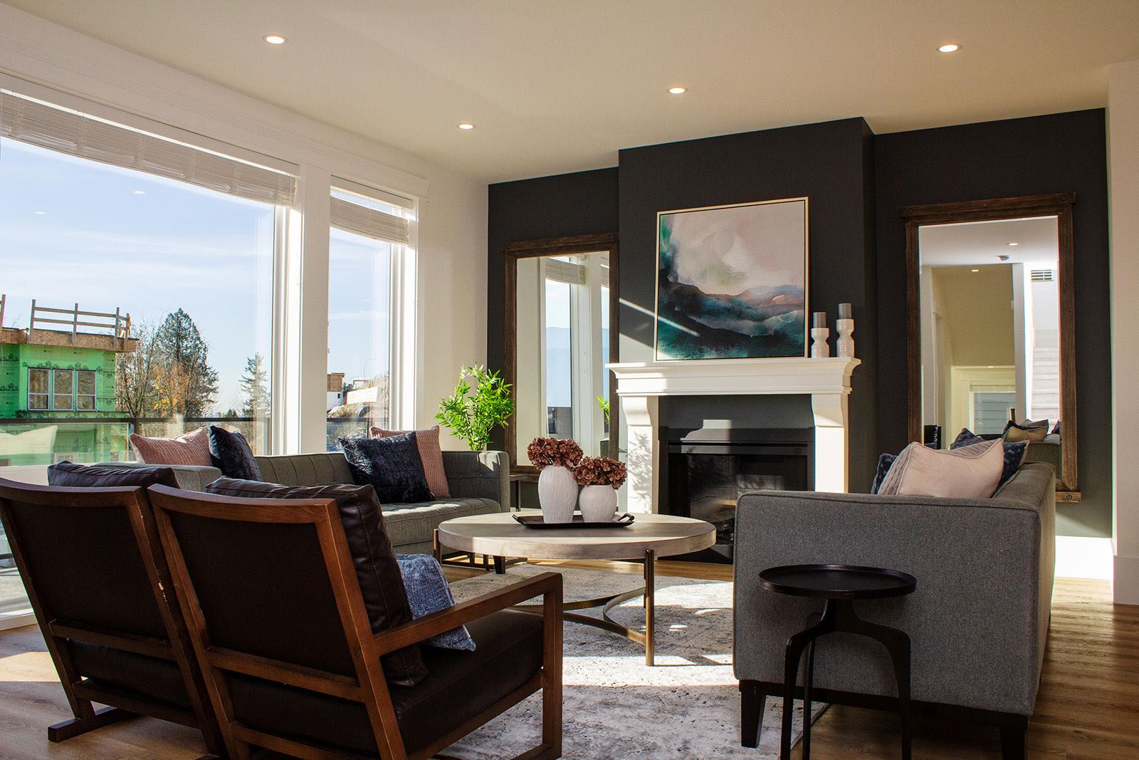 Living rooms feature two-storey ceilings.