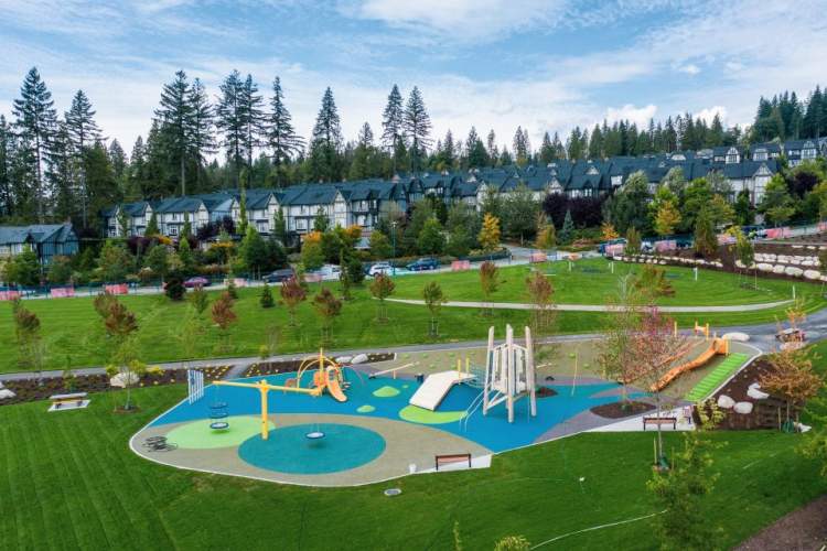 Next door is a new 3.5-acre city park with captivating valley views.
