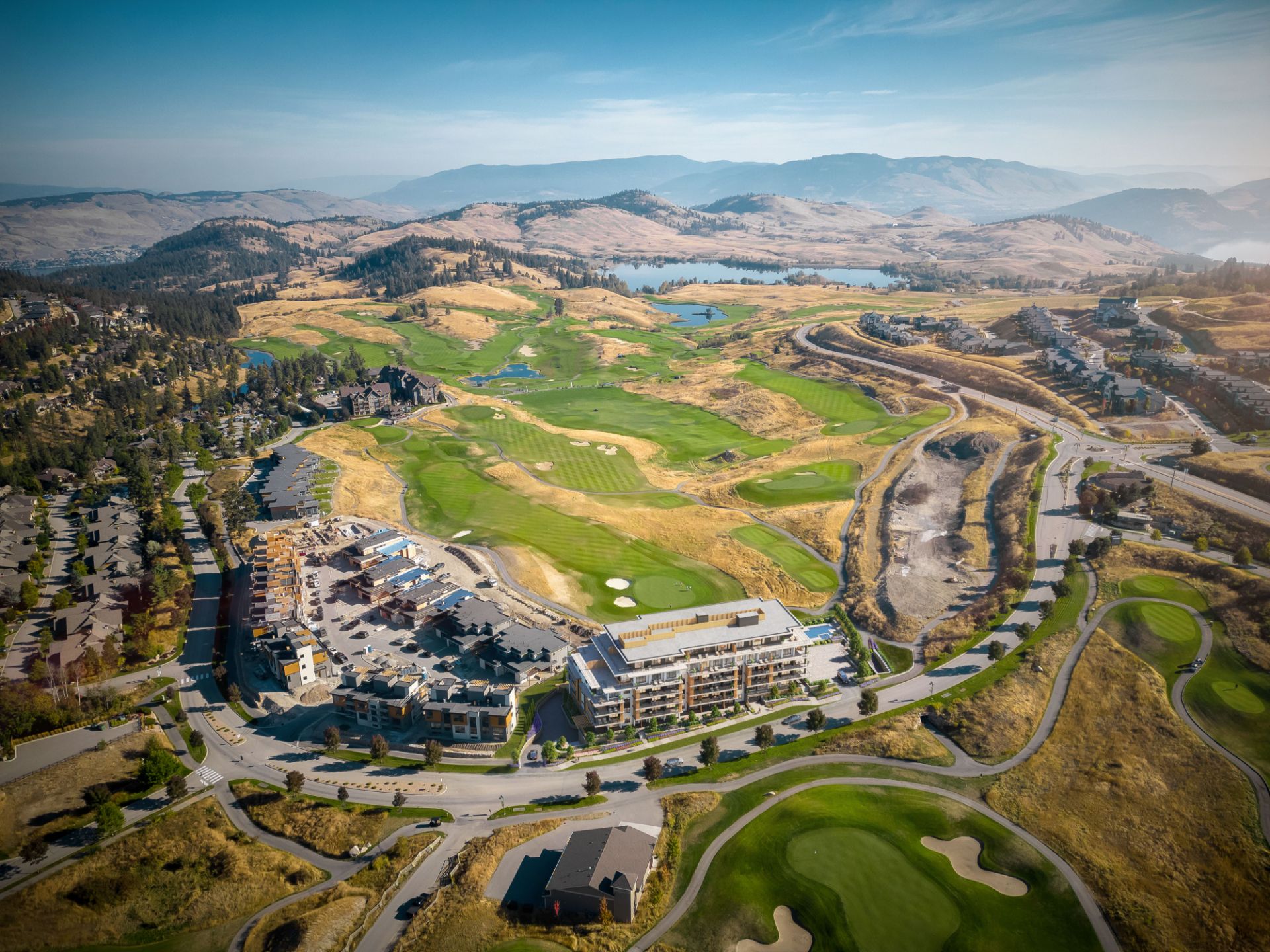 Vista is located in The Crescent, opposite the golf course's first hole.